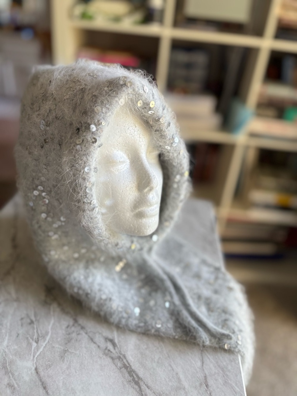 NWOT LE PETIT AGNEAU Sequin Detail Gray Hood Scarf Cashmere & Angora O/S - Picture 13 of 13